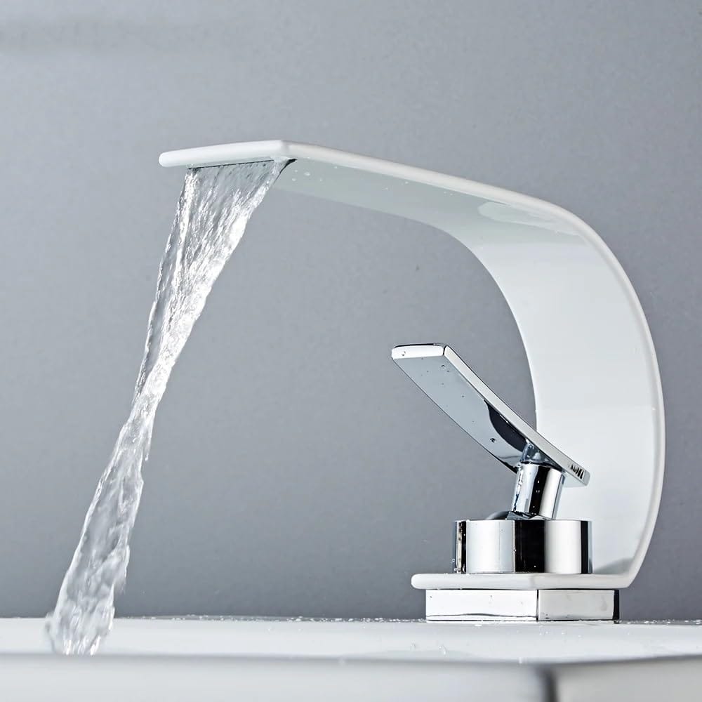 Mitigeur avec bec en cascade blanc