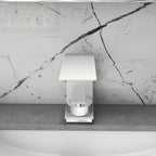 Mitigeur avec bec en cascade blanc