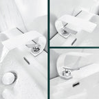 Mitigeur avec bec en cascade blanc