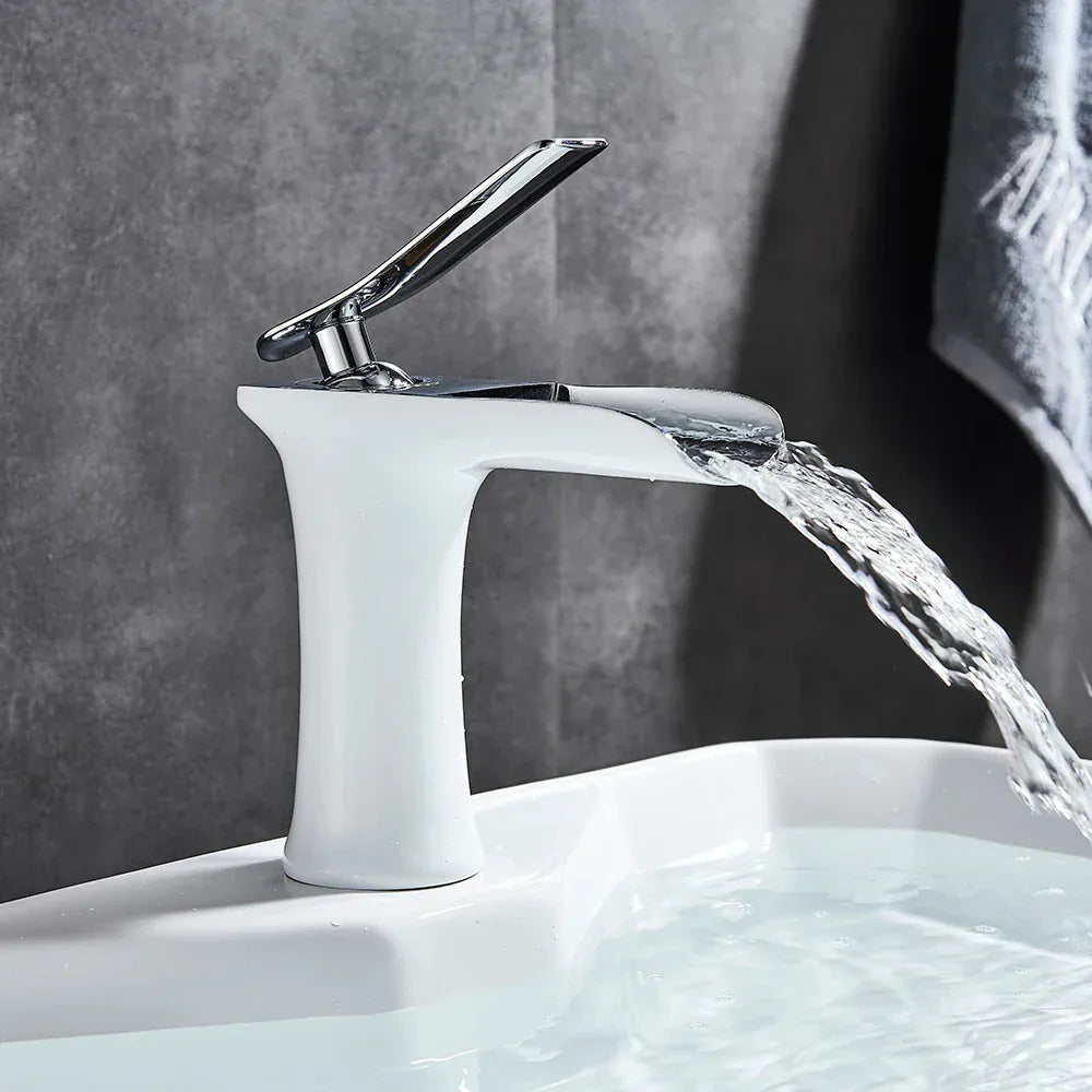 Mitigeur cascade de lavabo blanc