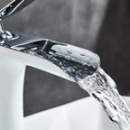 Mitigeur cascade de lavabo blanc