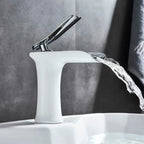 Mitigeur cascade de lavabo blanc