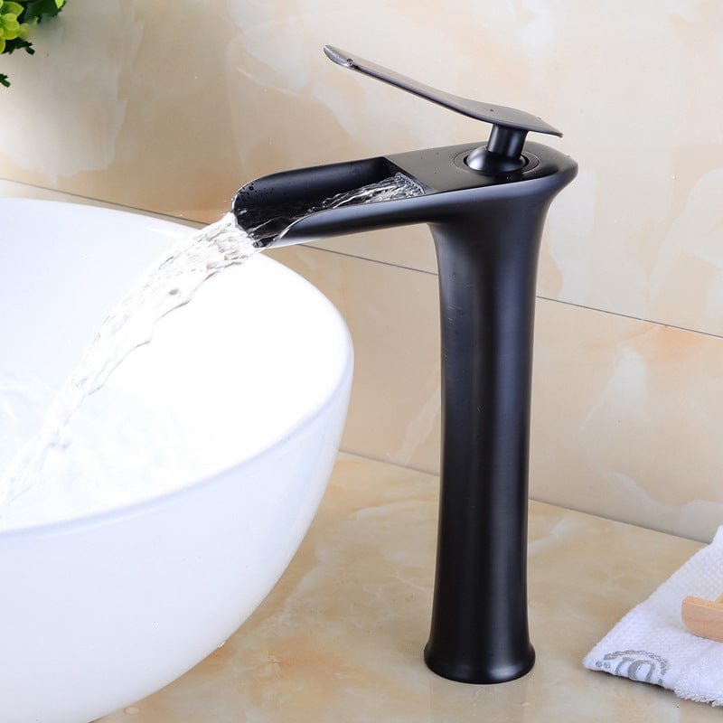 Mitigeur cascade de lavabo noir mat