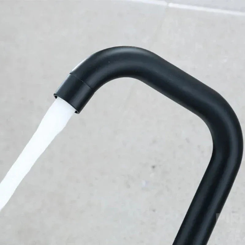 Mitigeur col de cygne pour lavabo noir mat