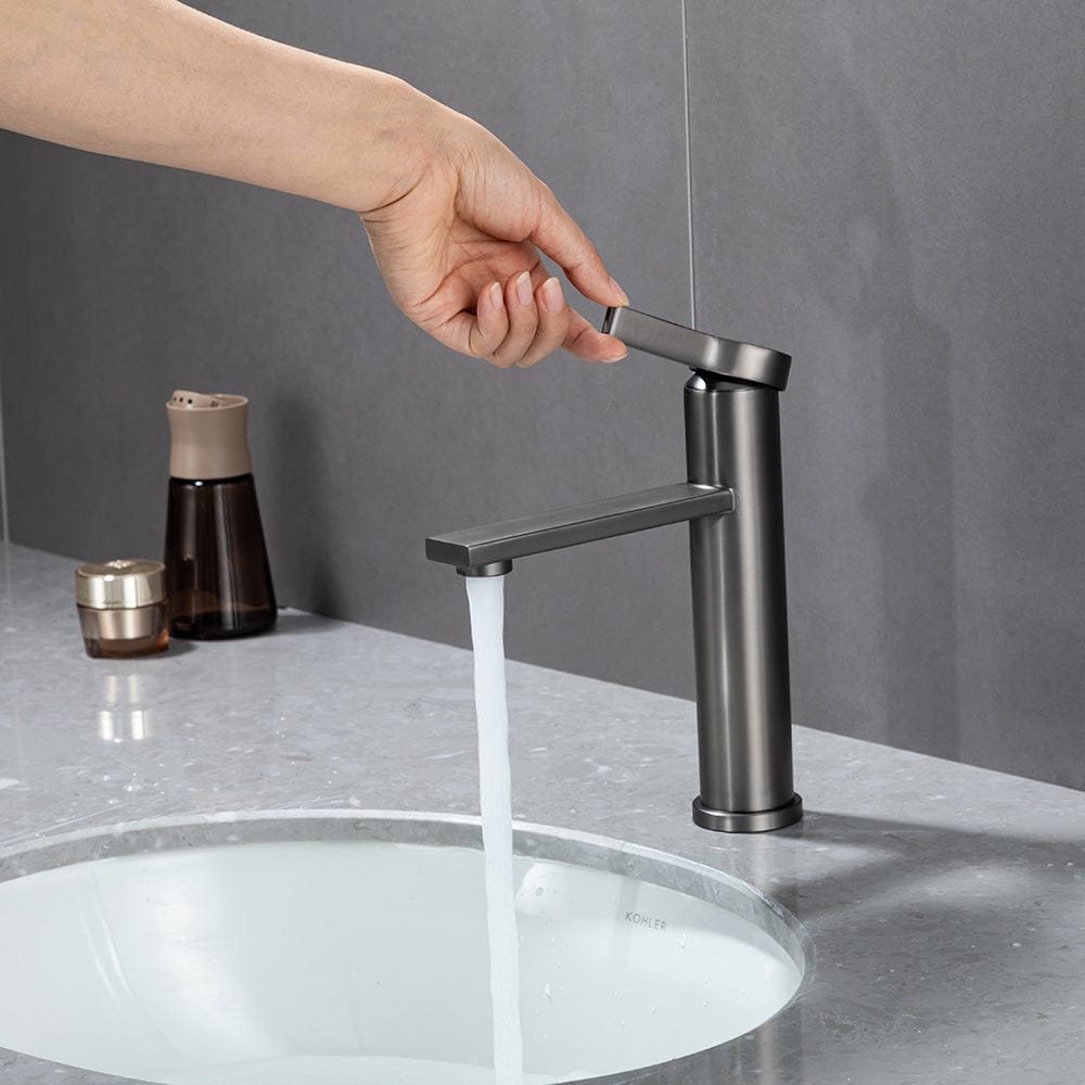 Mitigeur de lavabo de salle de bain gris brossé