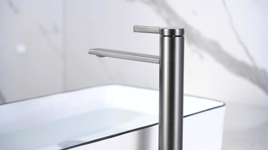 Mitigeur de lavabo de salle de bain gris brossé