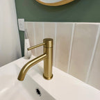 Mitigeur de salle de bain en inox or brossé