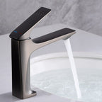 Mitigeur de salle de bain gris brossé