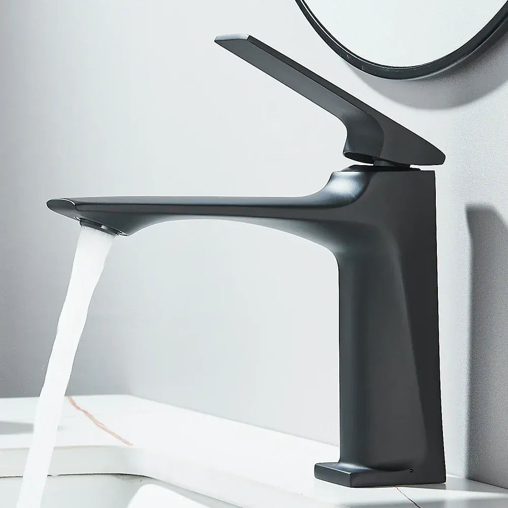 Mitigeur de salle de bain noir mat
