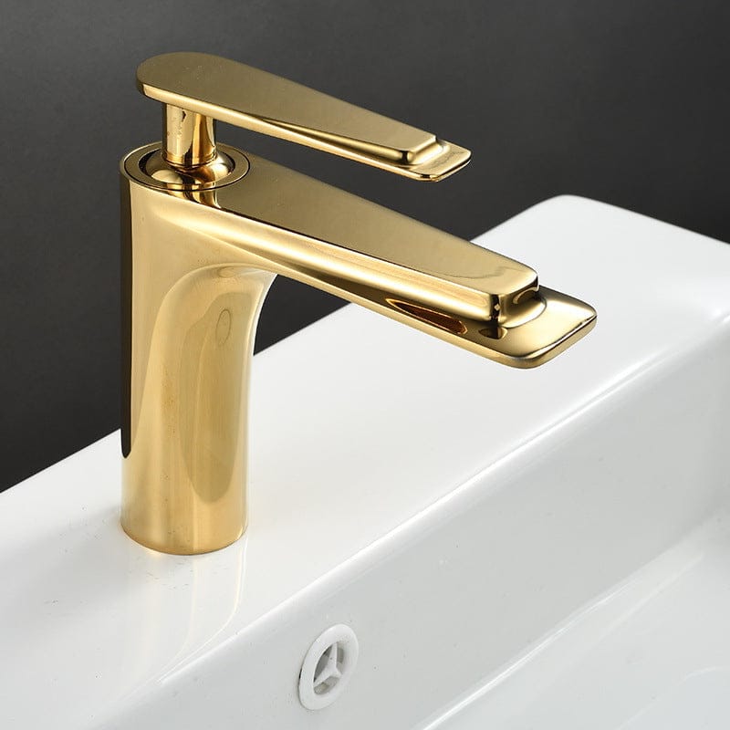 Mitigeur en or brossé