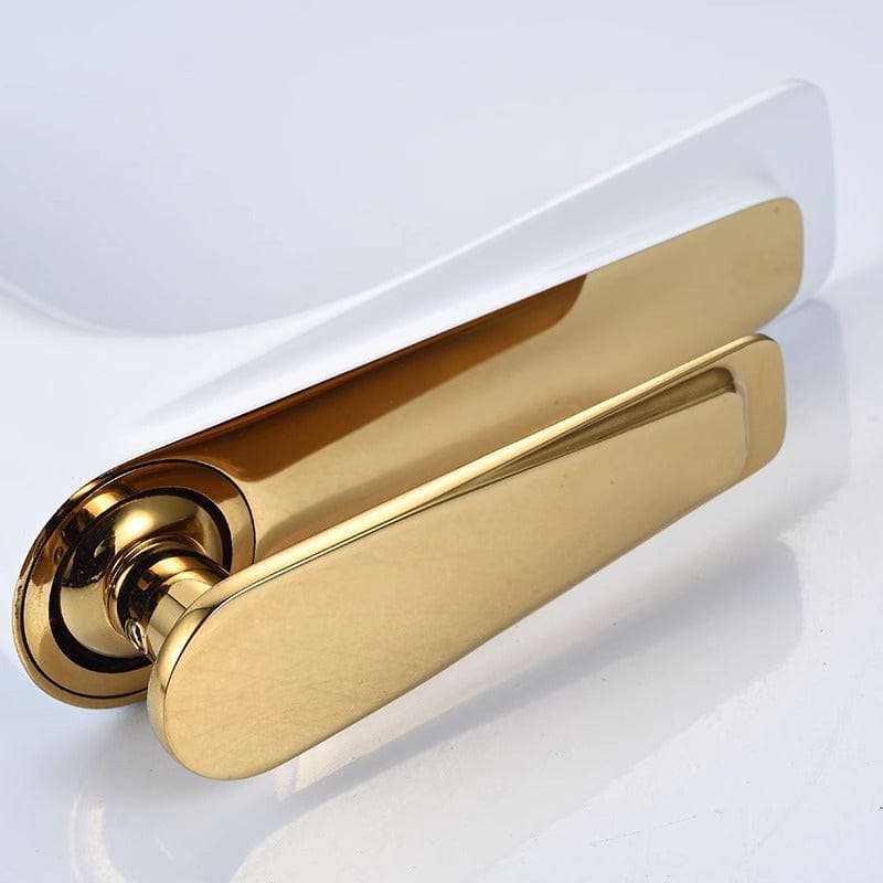 Mitigeur en or brossé blanc