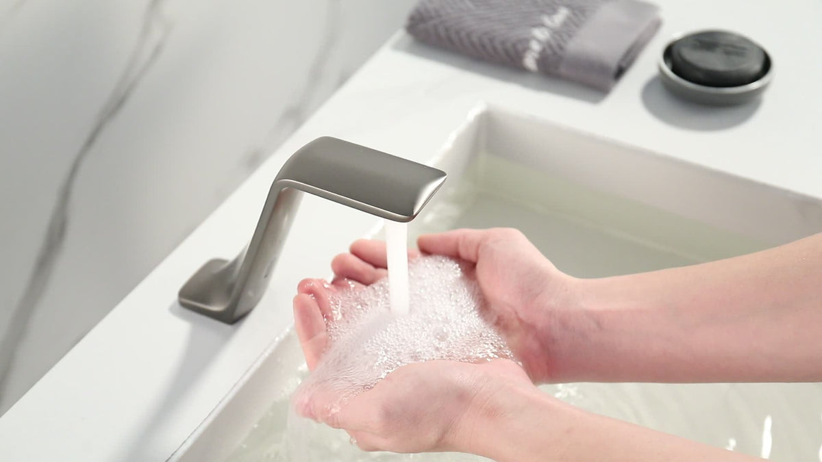 Mitigeur sans contact chromé