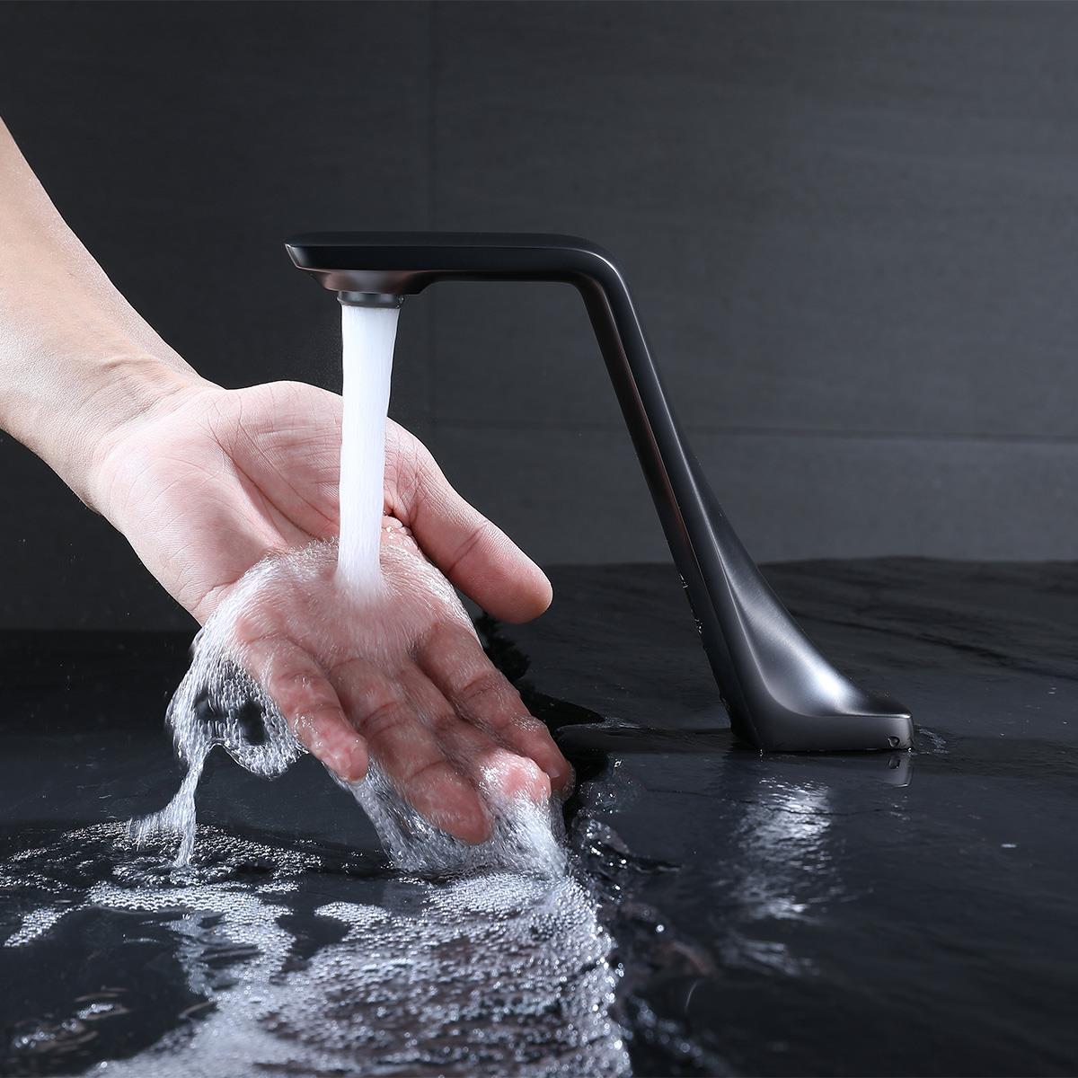 Mitigeur sans contact noir