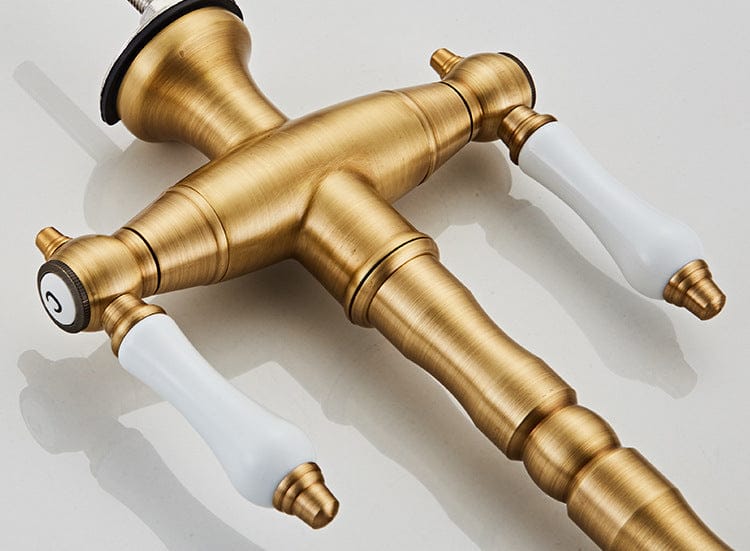 Robinet de salle de bain vintage