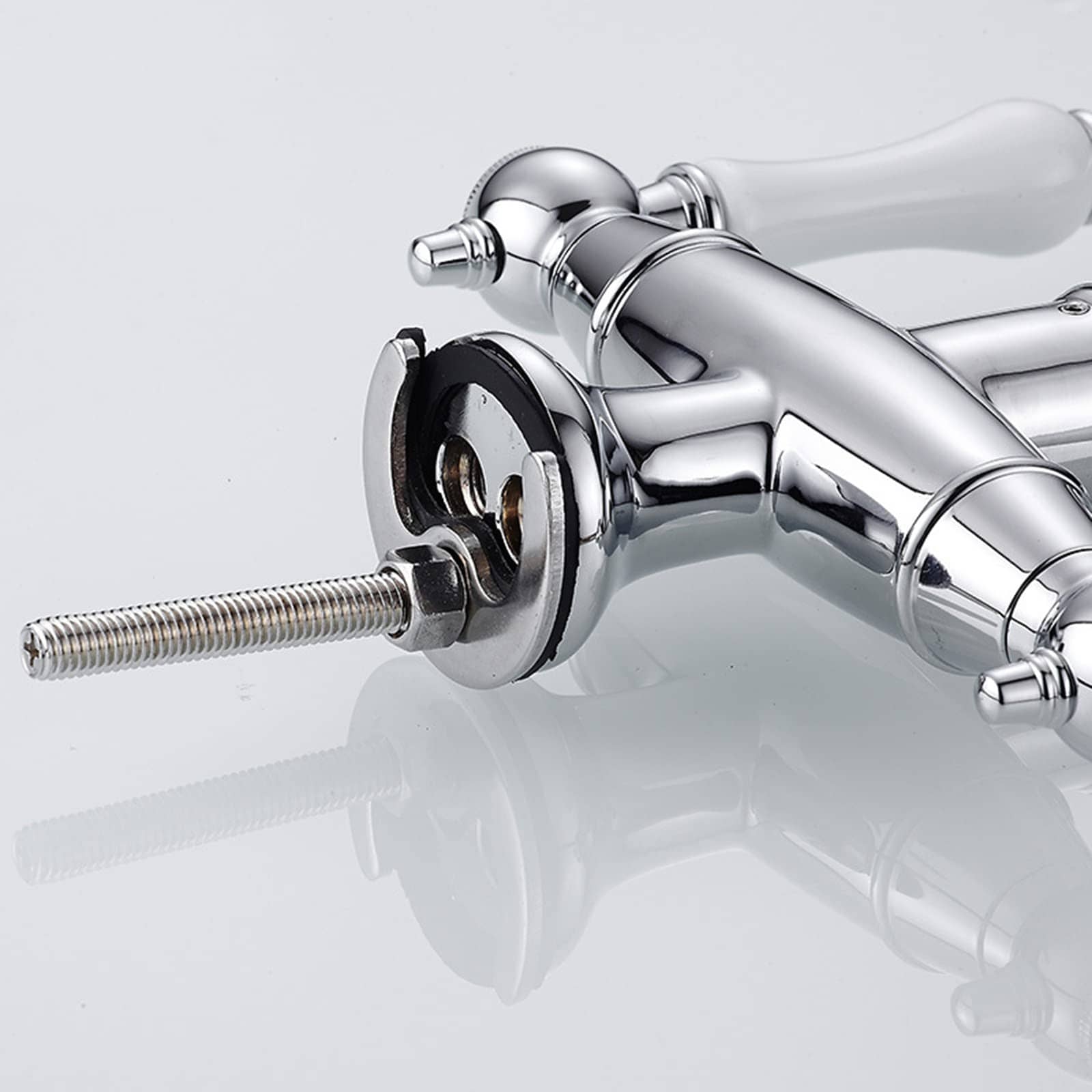 Robinet de salle de bain vintage chromé