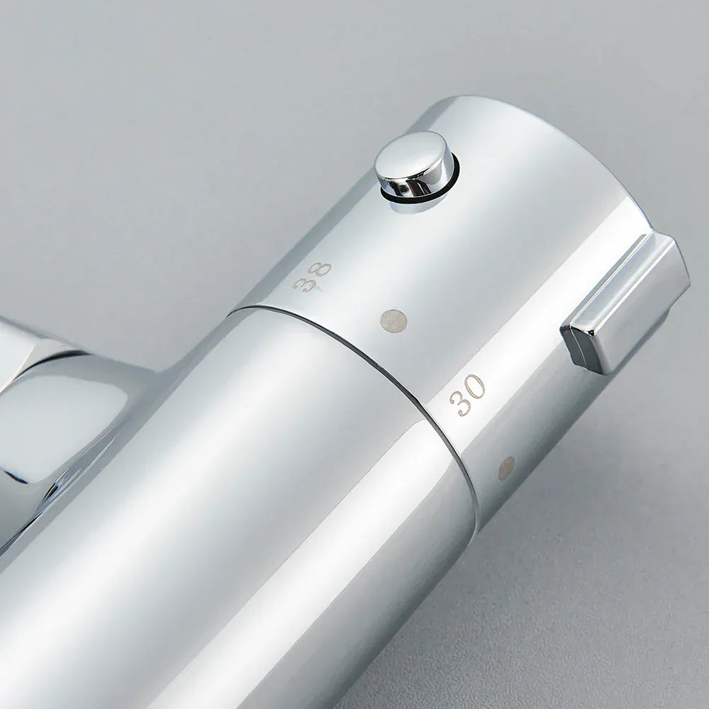 Robinet thermostatique de salle de bain chromé